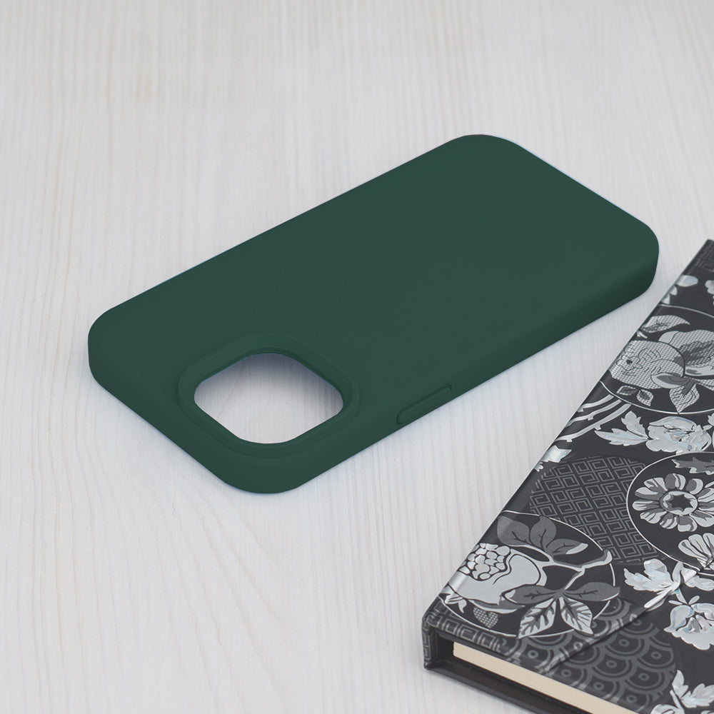 Soft Edge Silicone Case - iPhone 15 - Dark Green